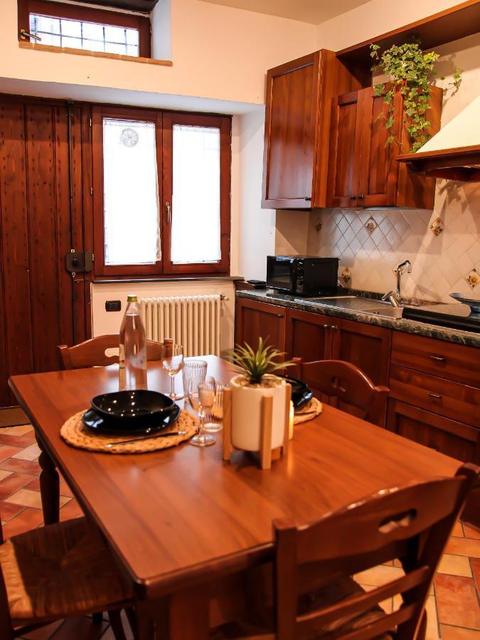 Casa Armanni - La Tua Casa Di Pietra Apartment Gubbio Exterior foto